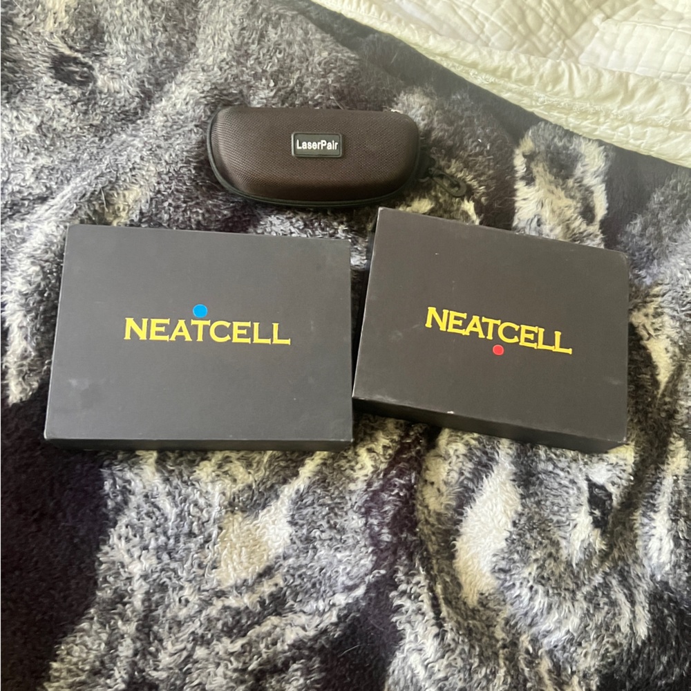 Neatcell Laser Pen Set with Case
